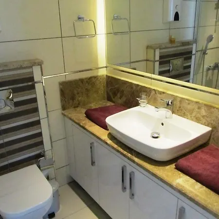 Tropical Gardens 2 Bed 2nd Floor Apartmán *