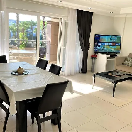 Tropical Gardens 2 Bed 2nd Floor