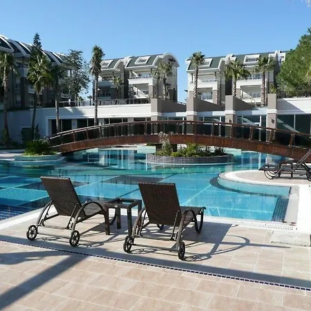 Apartmán Tropical Gardens 2 Bed 2nd Floor Side